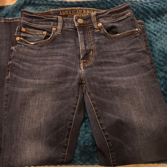 ⚓⚓⚓ American Eagle Blue Jeans - Slim Straight ⚓⚓⚓ - Picture 1 of 3